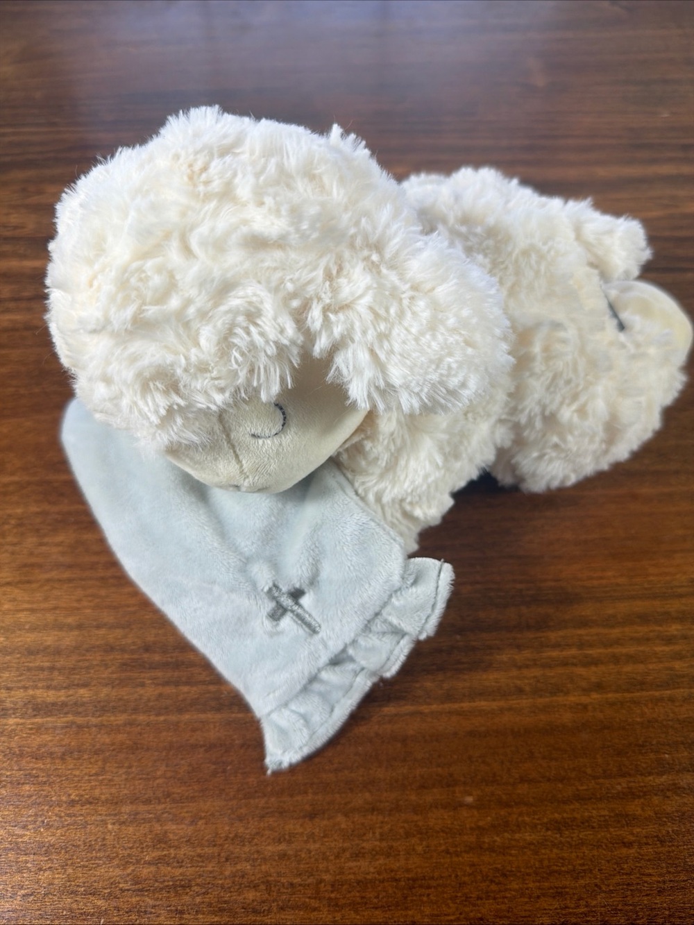 Demdaco Plush Cream Lamb for Kids plays “now I lay me down to sleep”